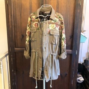 Miss Me Floral Jacquard Tapestry Utility Jacket Studded size Large Army Green